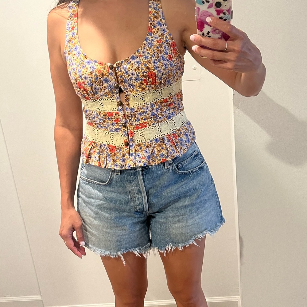 Super cute and flattering floral top